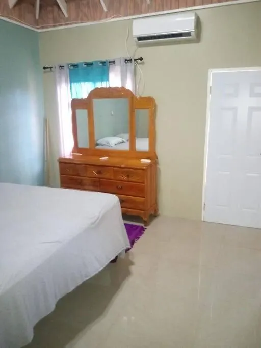 Dunbar'S Two Bedroom Montego Bay